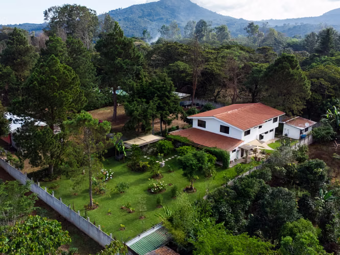 Venta de casa en Ataco