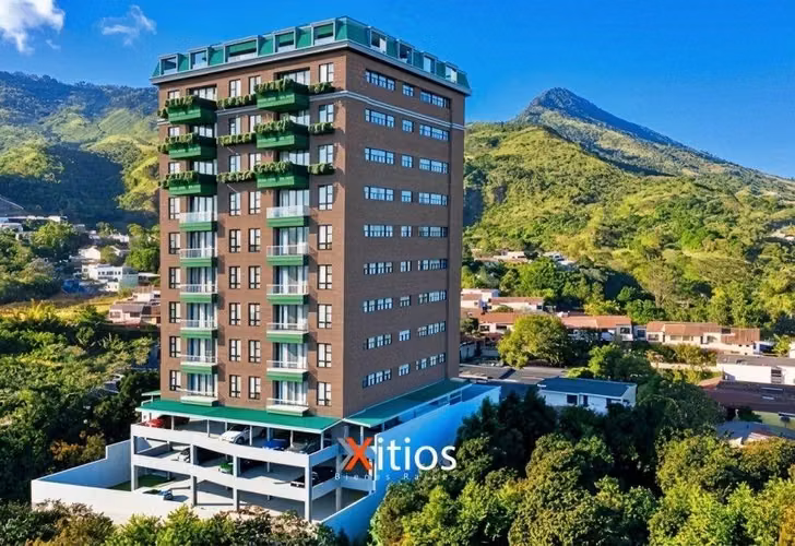 Se vende lindo apartamento con preciosa vista, Col Escalon!