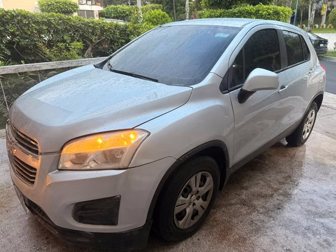$5650 neg. CHEVROLET TRAX 2016.  Automática (Caja ATF)  Motor 1.4 ECOTEC. (Super Económico)
