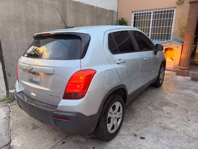 $5650 neg. CHEVROLET TRAX 2016.  Automática (Caja ATF)  Motor 1.4 ECOTEC. (Super Económico) - Imagen 2