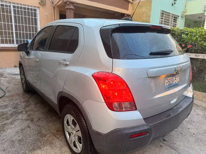 $5650 neg. CHEVROLET TRAX 2016.  Automática (Caja ATF)  Motor 1.4 ECOTEC. (Super Económico) - Imagen 4