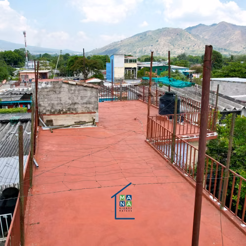Hermosa Casa en Apopa de 3 plantas y 7 habitaciones - Imagen 20