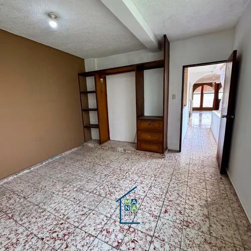 Hermosa Casa en Apopa de 3 plantas y 7 habitaciones - Imagen 16
