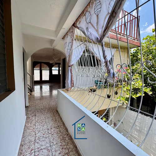 Hermosa Casa en Apopa de 3 plantas y 7 habitaciones - Imagen 19
