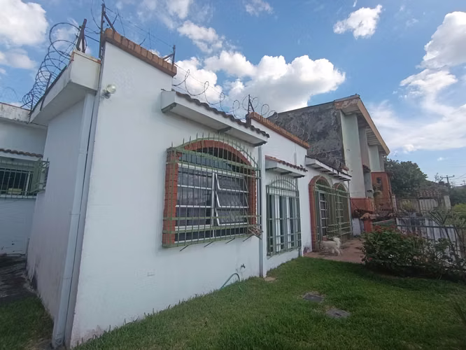 Casa en venta en Antiguo Cuscatlán, Residencial Guadalupe ID 4168
