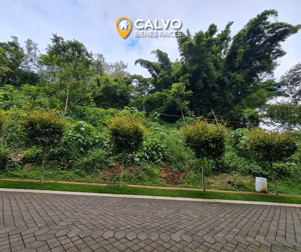 Amplio terreno en Residencial Palmira | Santa Tecla - Imagen 6