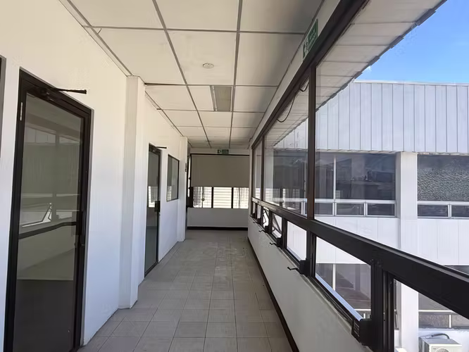 San Salvador, Av. Olímpica, edificio en venta.