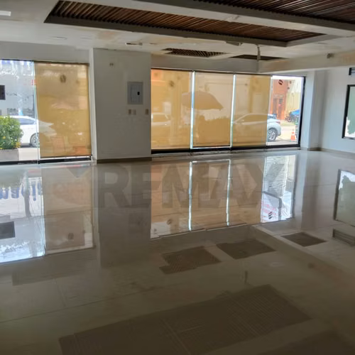 SAN MIGUEL, LOCAL COMERCIAL EN ALQUILER. TORRE MEDICA