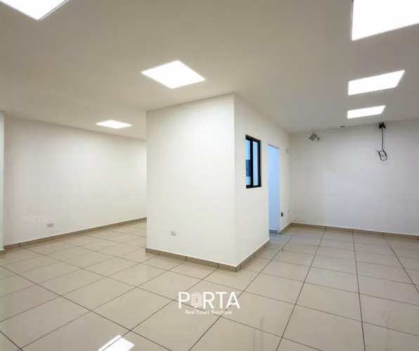 EN ALQUILER | OFICINAS EN PLAZA TRIANA, COLONIA LA MASCOTA, SAN SALVADOR - Imagen 13