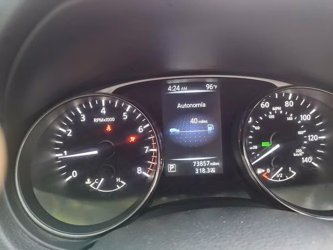 VENDO NISSAN [ROGUE / X-TRAIL] – IMPECABLE Y FAMILIAR