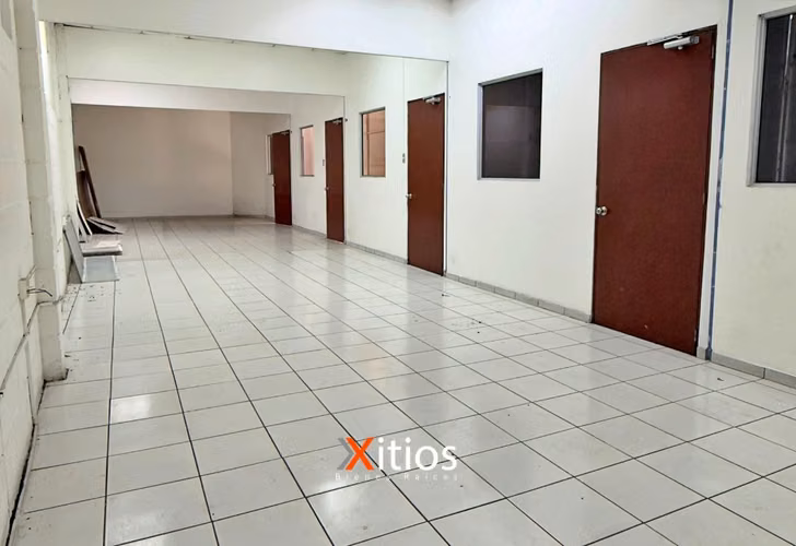 Alquiler de Edificio en Colonia Escalón - 40 Parqueos - Imagen 2