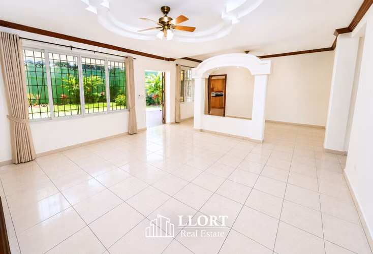 Casa en ALQUILER en Santa Elena - Imagen 2