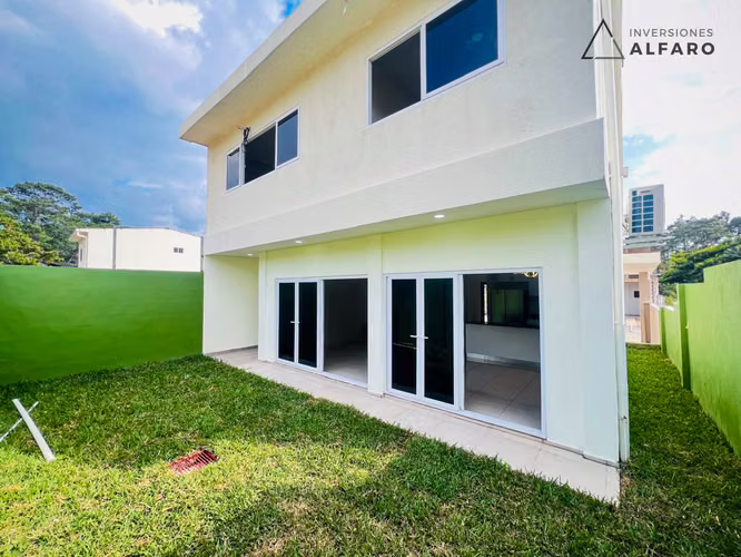 Hermosa casa modelo El Ángel, Diseño y Confort Natural - Imagen 10