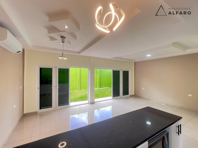 Hermosa casa modelo El Ángel, Diseño y Confort Natural - Imagen 11