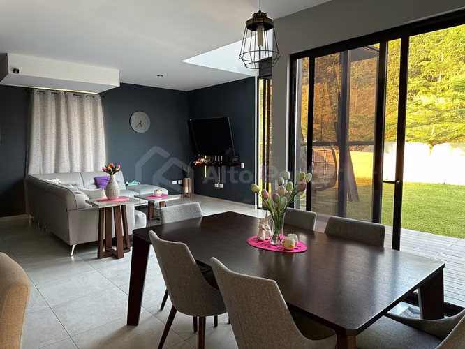 Venta de casa en La Florida de esquina, recién construida - Imagen 10
