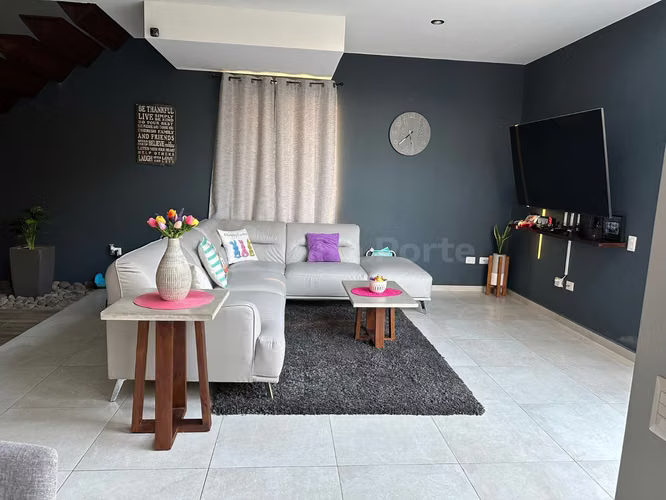 Venta de casa en La Florida de esquina, recién construida - Imagen 9