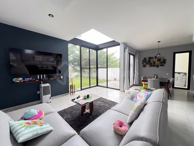 Venta de casa en La Florida de esquina, recién construida - Imagen 14