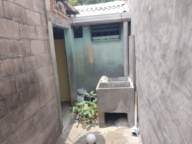 VENTA DE CASA EN VILLA LOURDES. - Imagen 2