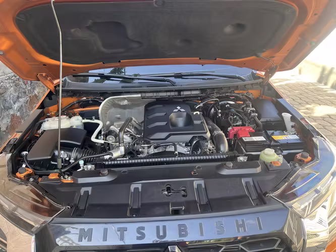 Mitsubishi L200 High power plus