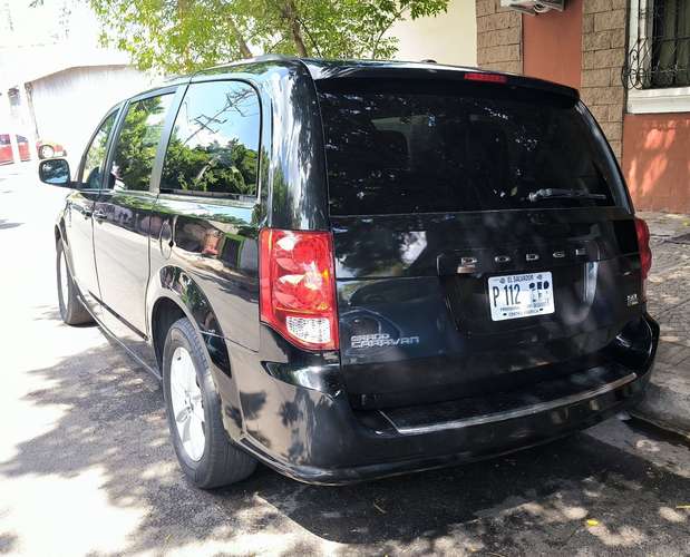 Vendo Dodge Grand Caravan SXT 2018