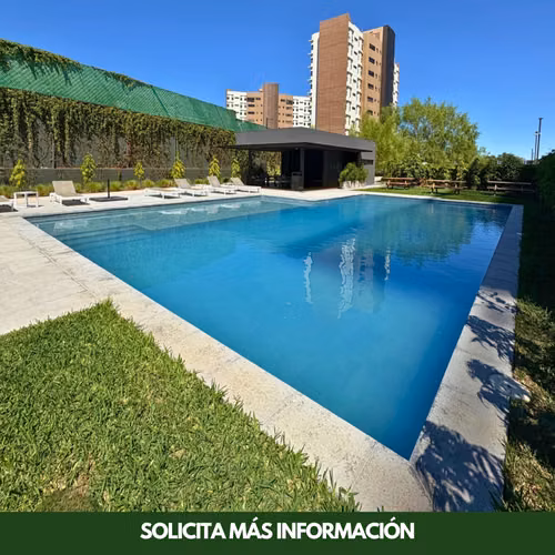 Apartamento Full Amueblado en Piso Alto con Vista al Volcán | 138 Msts de Lujo y Confort
