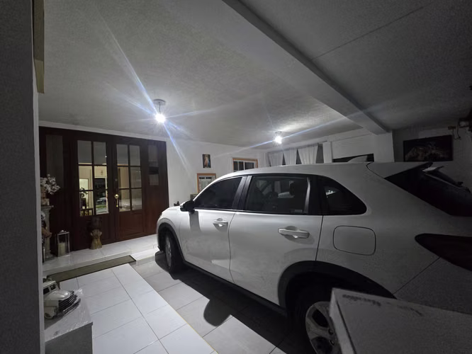 ALQUILER CASA EJECUTIVA EN MADRESELVA - SANTA ELENA AMPLIO JARDIN - Imagen 4