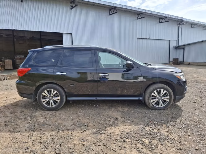 NISSAN PATHFINDER SV 2020