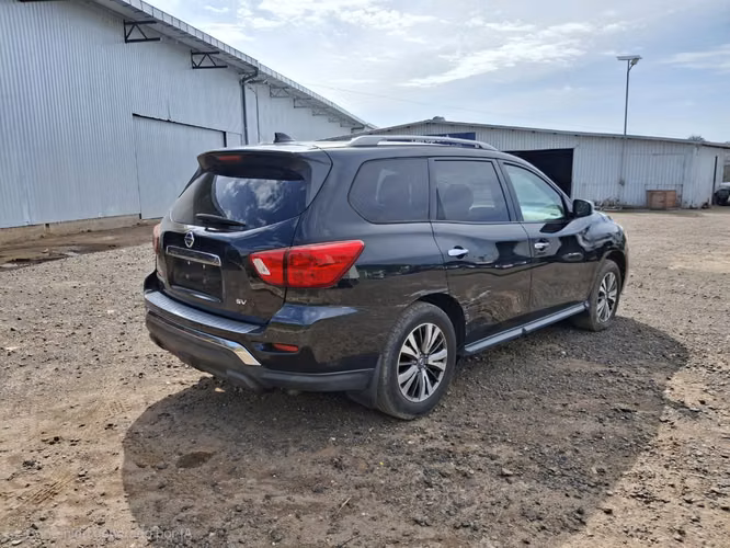 NISSAN PATHFINDER SV 2020