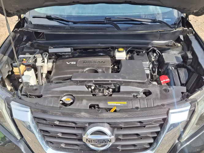 NISSAN PATHFINDER SV 2020