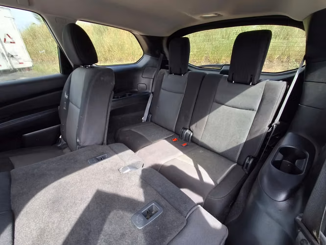 NISSAN PATHFINDER SV 2020