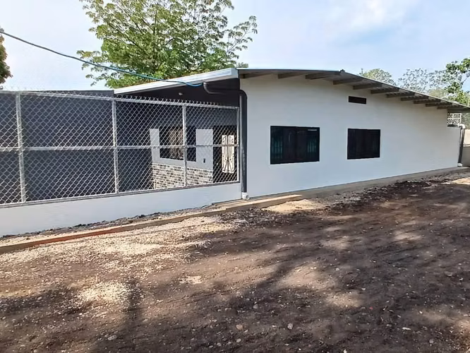 Casa 2 Hab 1 Baño en Venta - San Sebastián Salitrillo, Santa Ana | Lote Esquina 87.5 m² - Imagen 6
