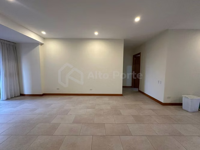 Apartamento en alquiler en Colonia Escalón, San Salvador