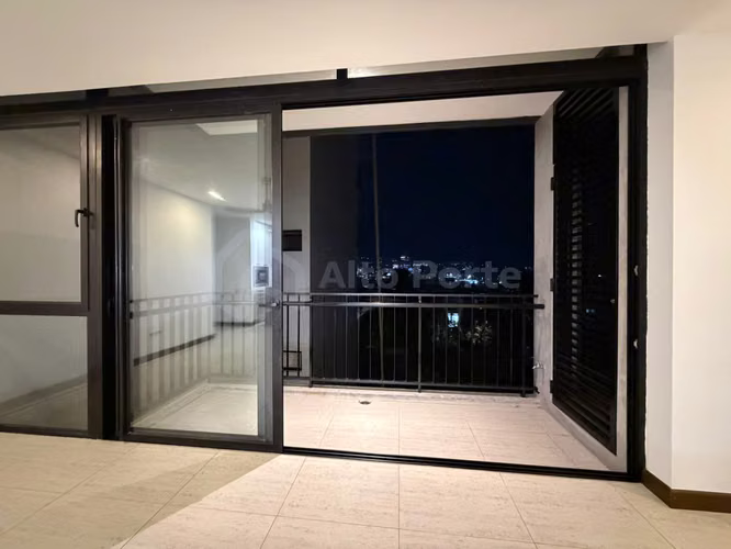 Apartamento en alquiler en San Benito con vista a la ciudad