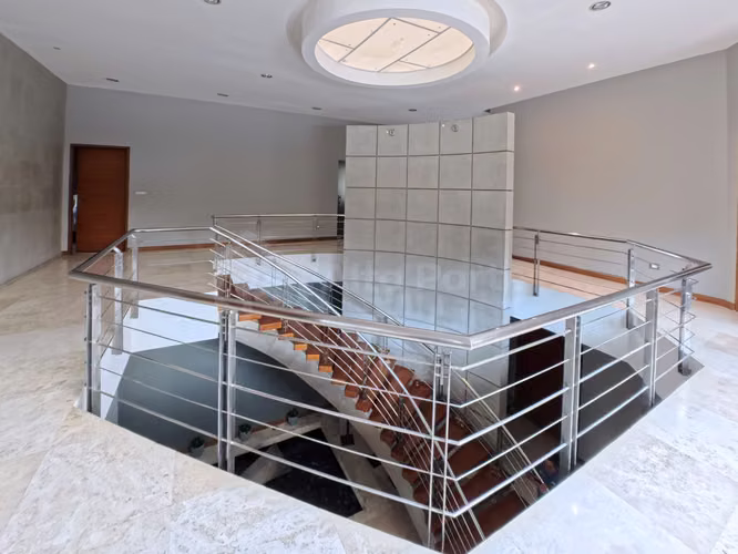 Casa de lujo en venta en Santa Tecla con piscina