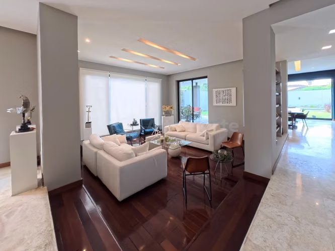 Casa de lujo en venta en Santa Tecla con piscina