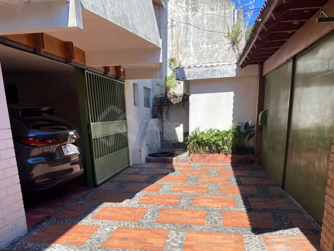 Casa con vocación comercial en venta en Colonia Escalón - Imagen 9