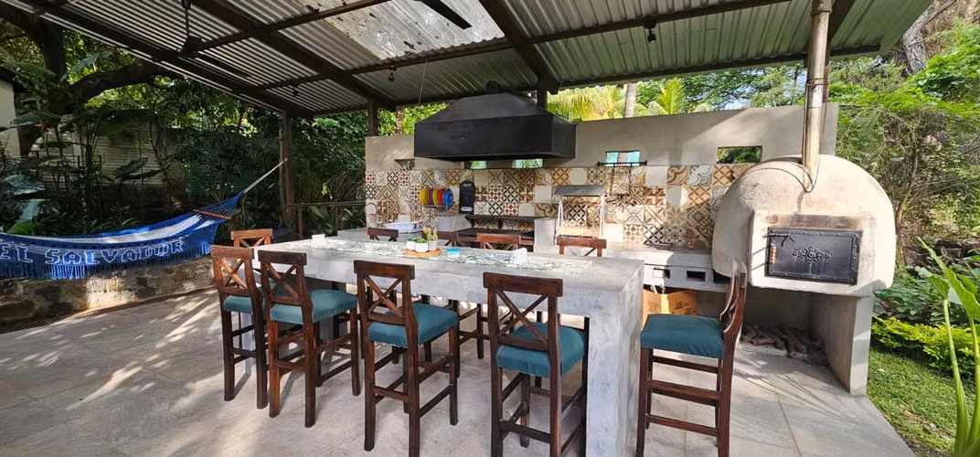 Casa moderna en venta en Caluco, Sonsonate. Con nacimiento de aguas termales. - Imagen 5