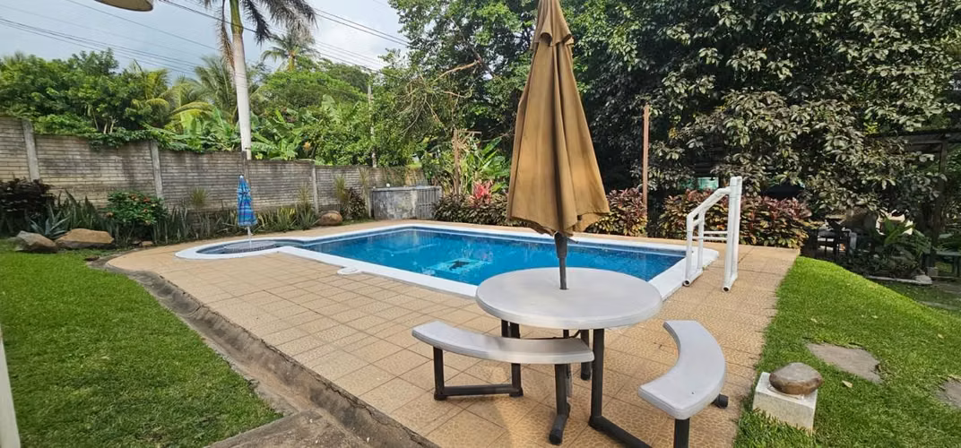 Casa moderna en venta en Caluco, Sonsonate. Con nacimiento de aguas termales. - Imagen 8