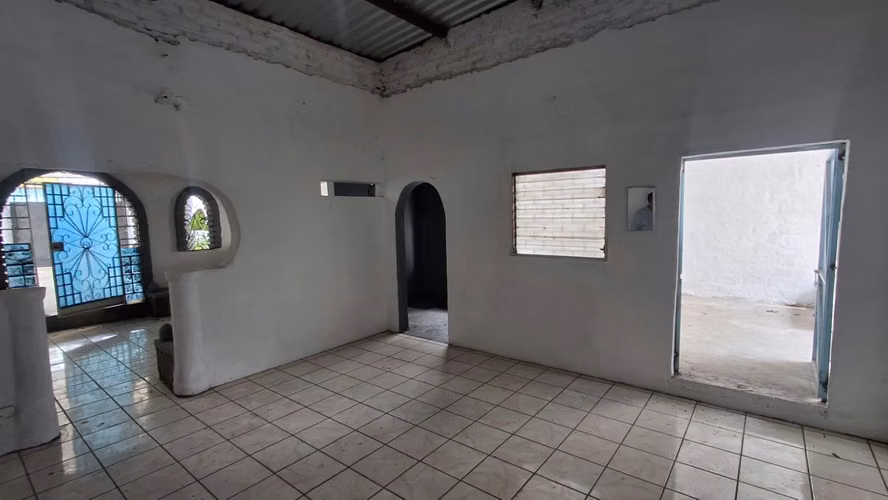  CASA EN VENTA | Colonia 22 de Agosto, Lourdes Colón
