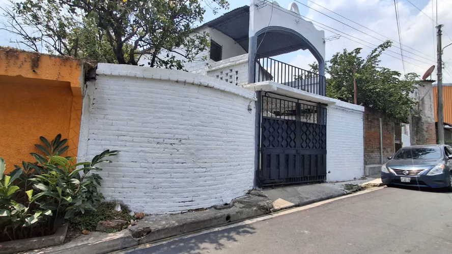  CASA EN VENTA | Colonia 22 de Agosto, Lourdes Colón