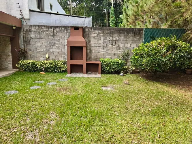 Venta de Casa Nuevo Cuscatlan Condado Santa Elena