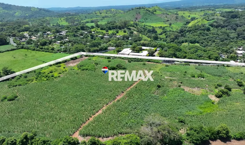 TERRENO DE DIEZ MANZANAS EN SANTA ANA, FRENTE A CARRETERA - Imagen 3