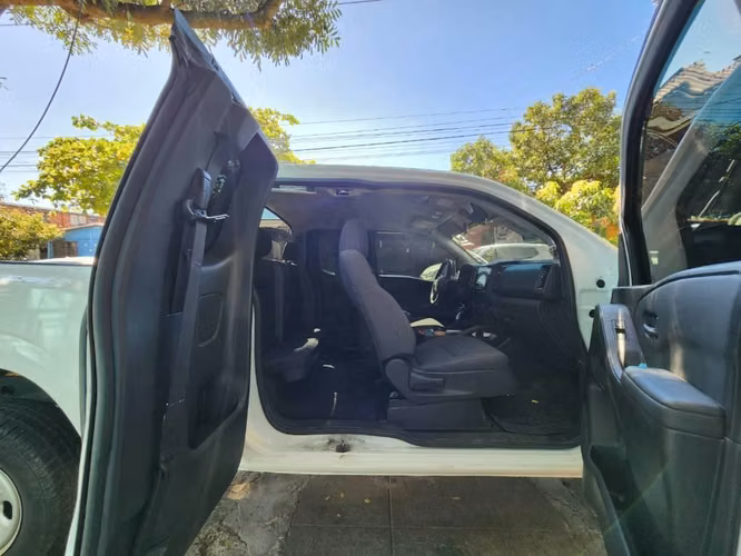 Nissan Frontier 2024 4x4