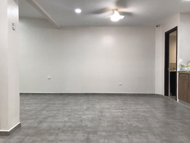 Santa Tecla!!! alquilo amplia casa recién remodelada. Para oficinas, clínica odontologica, academia, etc. - Imagen 14