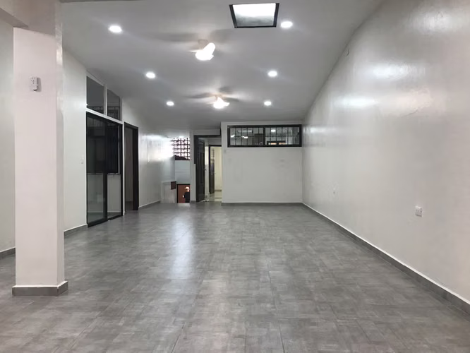 Santa Tecla!!! alquilo amplia casa recién remodelada. Para oficinas, clínica odontologica, academia, etc. - Imagen 6