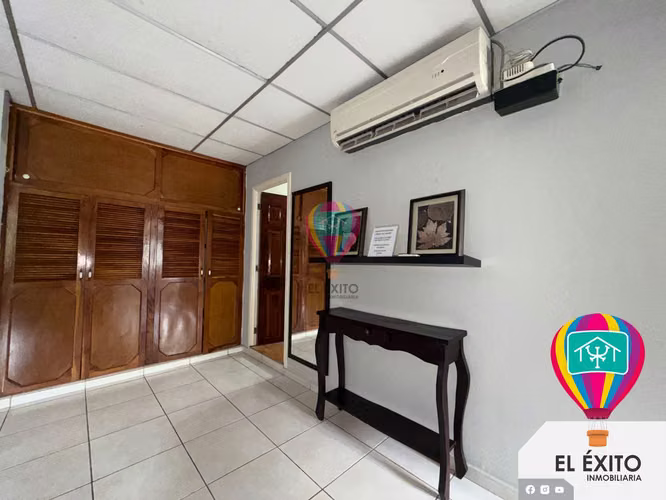VENDO PRECIOSA CASA EN CUMBRES DE LA ESCALON, SAN SALVADOR - Imagen 9