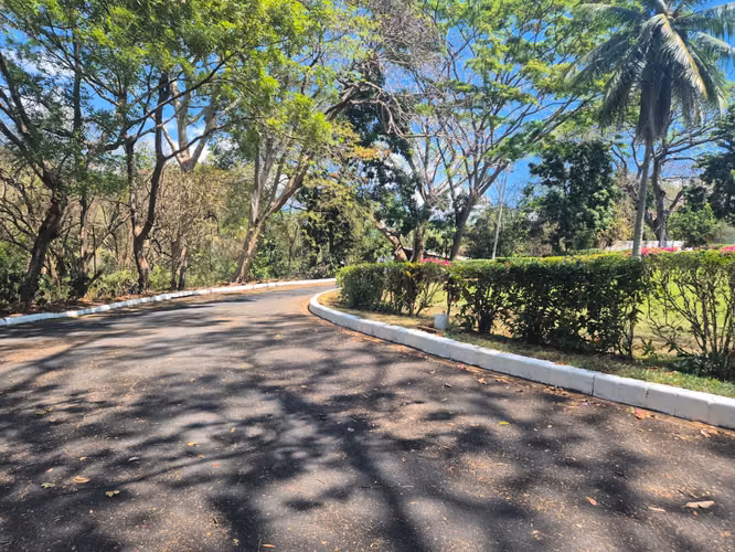 Terreno de esquina en venta - Residencial Bahía Dorada - Imagen 2