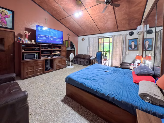 Casa de un nivel de esquina en venta en Santa Tecla - Imagen 10