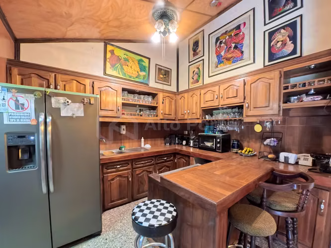 Casa de un nivel de esquina en venta en Santa Tecla - Imagen 8