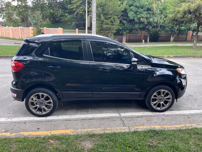 Ford ecosport titanium 2018 full extras